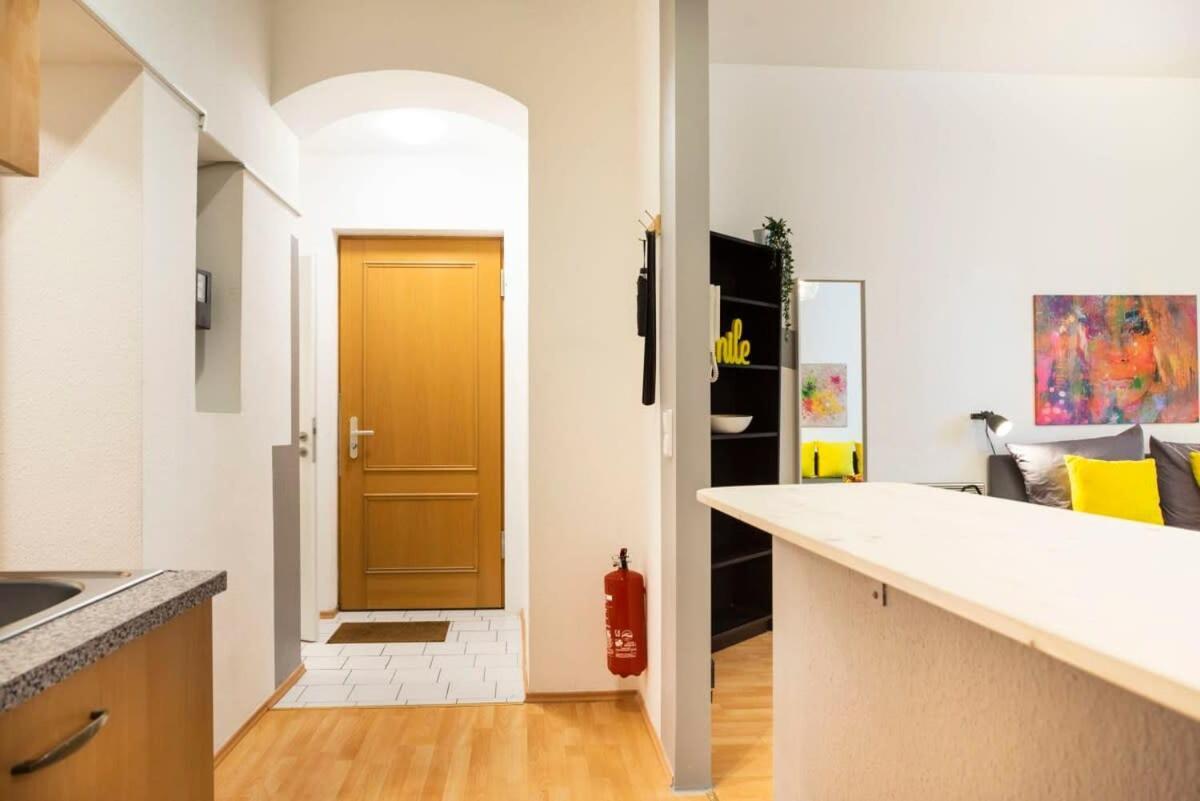 Cozy 2 Room Apartment Next To Hermannstrasse Berlin Dış mekan fotoğraf