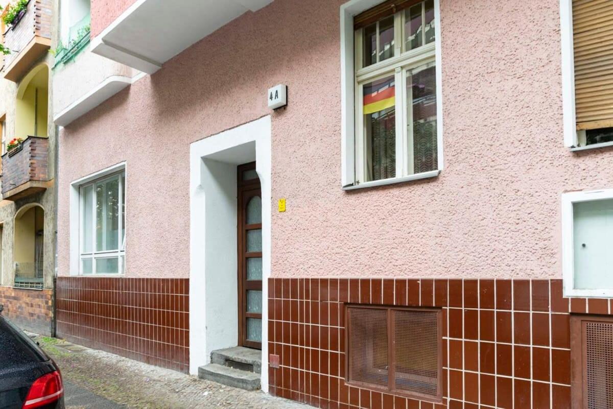Cozy 2 Room Apartment Next To Hermannstrasse Berlin Dış mekan fotoğraf